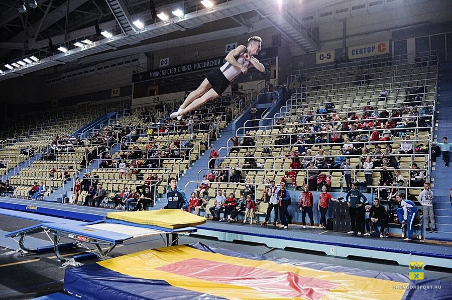 Золото командного чемпионата России по прыжкам на батуте