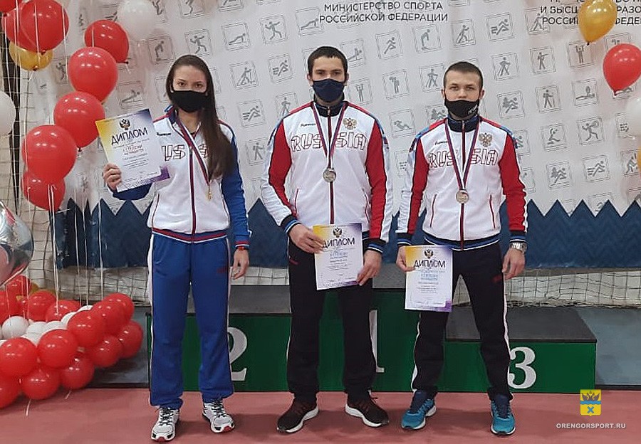 Чемпионат России по гиревому спорту: две золотые и одна серебряная медали